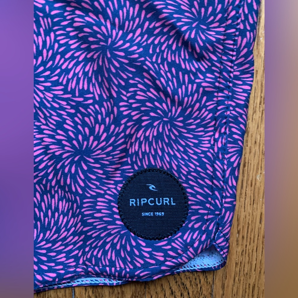 RIP CURL Board Shorts - Picture 2 of 6